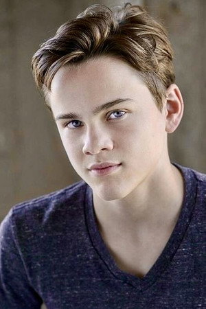 Alex Neustaedter portrait