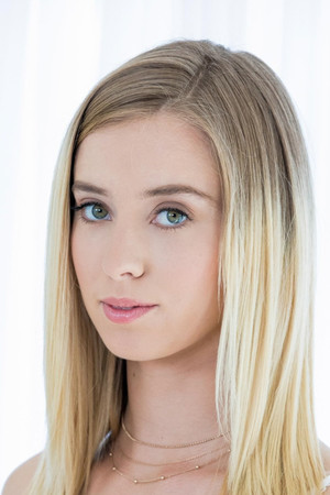Haley Reed portrait