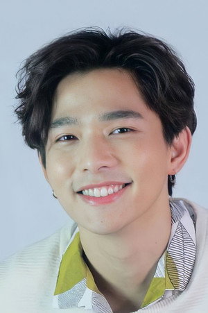Thanat Lowkhunsombat portrait