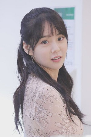 Han Seung-yeon portrait