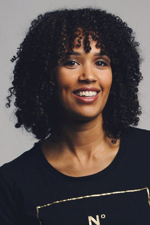 Zoey Martinson portrait