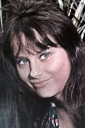Irene Stefânia portrait