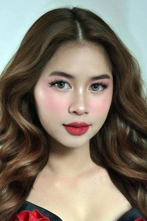 Sandra Dela Cruz portrait
