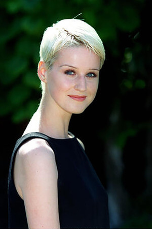 Simone Robertson portrait