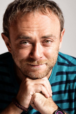 Tansu Biçer portrait