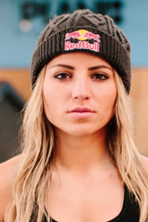 Letícia Bufoni portrait