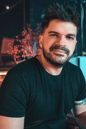 Rodrigo Magal portrait