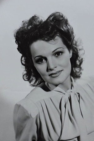 Linden Travers portrait