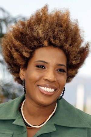 Macy Gray portrait