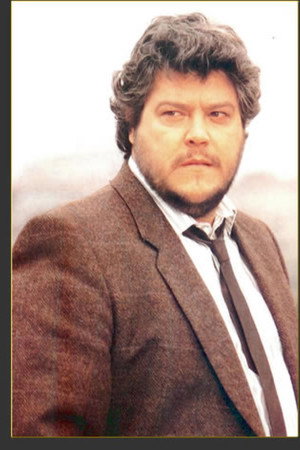 Caco Senante portrait