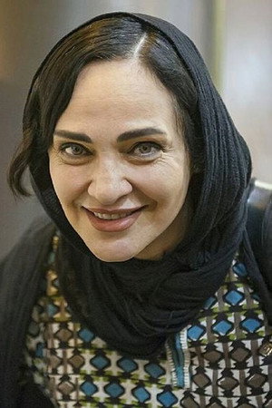 Roya Nownahali portrait