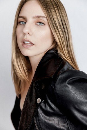 Nicole Pastor portrait