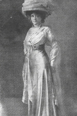 Julia Bartet portrait