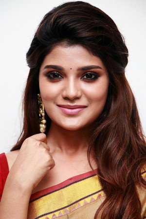 Aathmika portrait