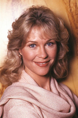 Dee Wallace portrait