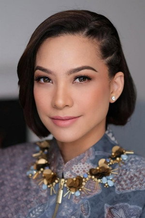 Rachel Maryam portrait