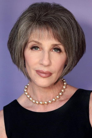 Bettina Devin portrait