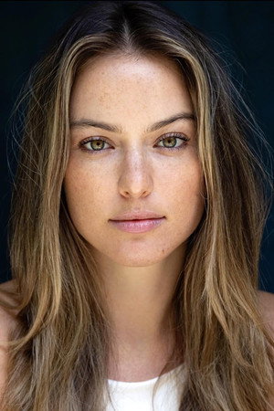 Stefanie Yunger portrait