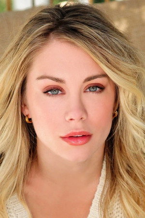 Jennifer Holland portrait