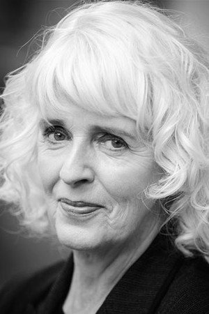 Julia Dearden portrait
