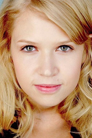 Jenessa Grant portrait