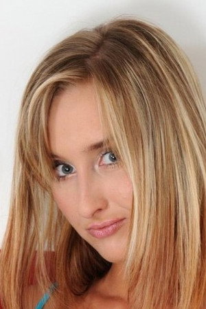 Tracy Zhora portrait