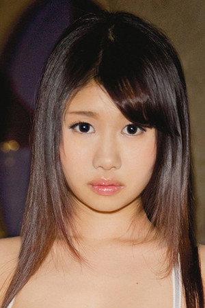 Haruna Mio portrait