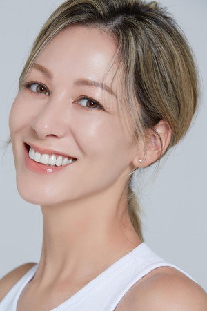 Amy Aleha portrait