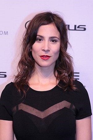 Aylin Tezel portrait