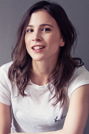 Aylin Tezel portrait