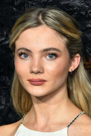 Freya Allan portrait