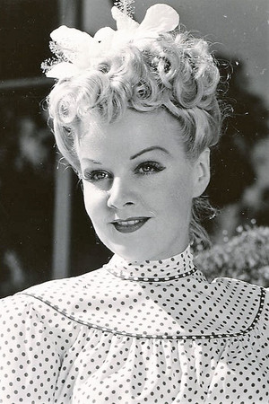 Ariel Heath portrait