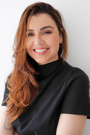 Mirela Pizani portrait