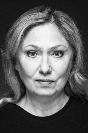 Carmen Mikiver portrait