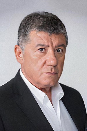Tarık Ünlüoğlu portrait