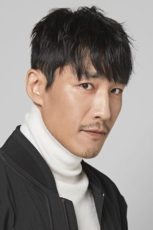 Ji Hyun-jun portrait