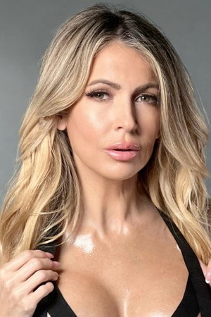 Gigi Dior portrait