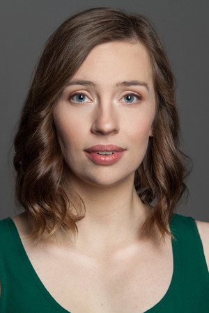 Lauren Marshall portrait