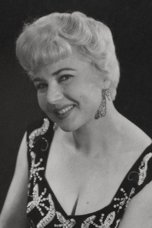Laura Alves portrait