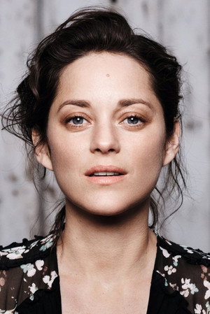 Marion Cotillard portrait