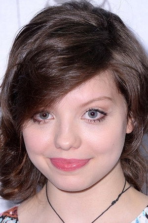 Chloë Levine portrait