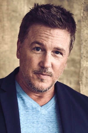 Lochlyn Munro portrait