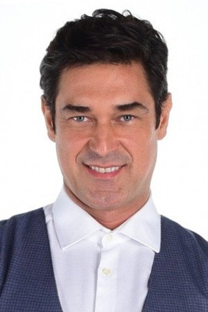 Burak Hakkı portrait
