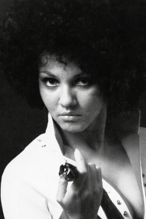 Marki Bey portrait