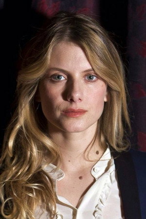Mélanie Laurent portrait