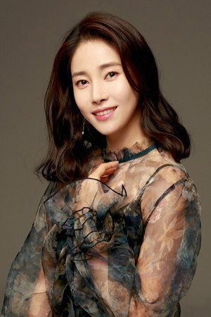 Moon Bo-ryoung portrait