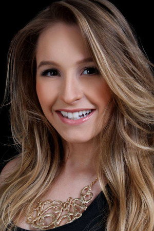 Carla Diaz portrait