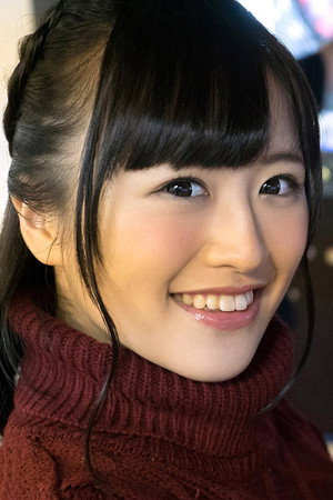 Moe Hazuki portrait