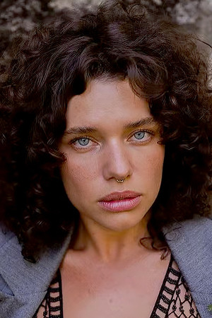Bruna Linzmeyer portrait