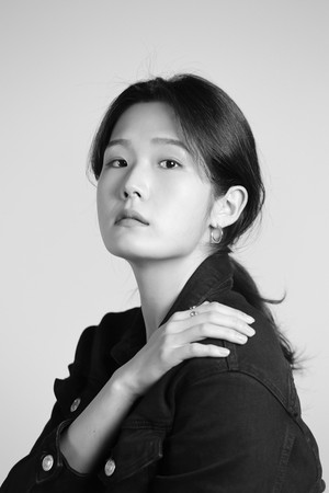 Yoon Hyeon-kyeong portrait
